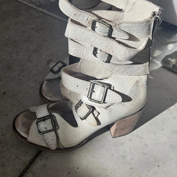 Freebird by Steven Cream Heeled Boots - Picture 3 of 7